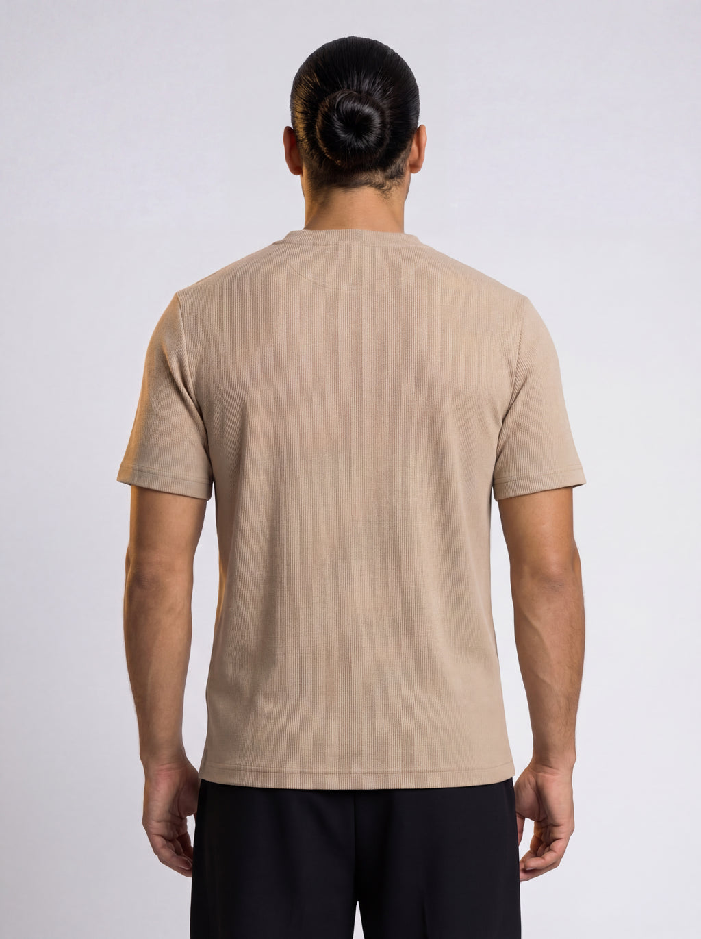The Mercer Rib Henley (beige)