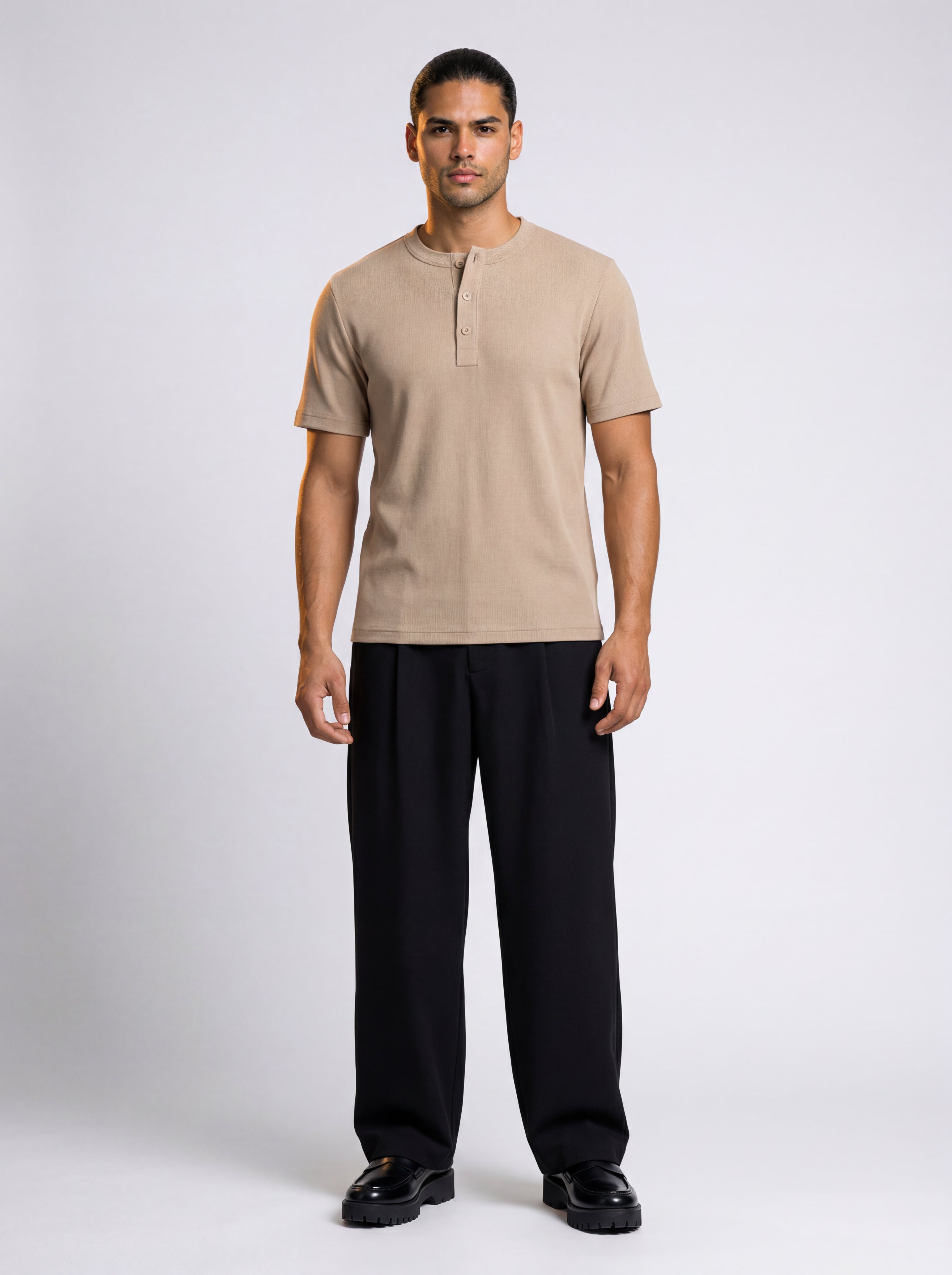 The Mercer Rib Henley (beige)