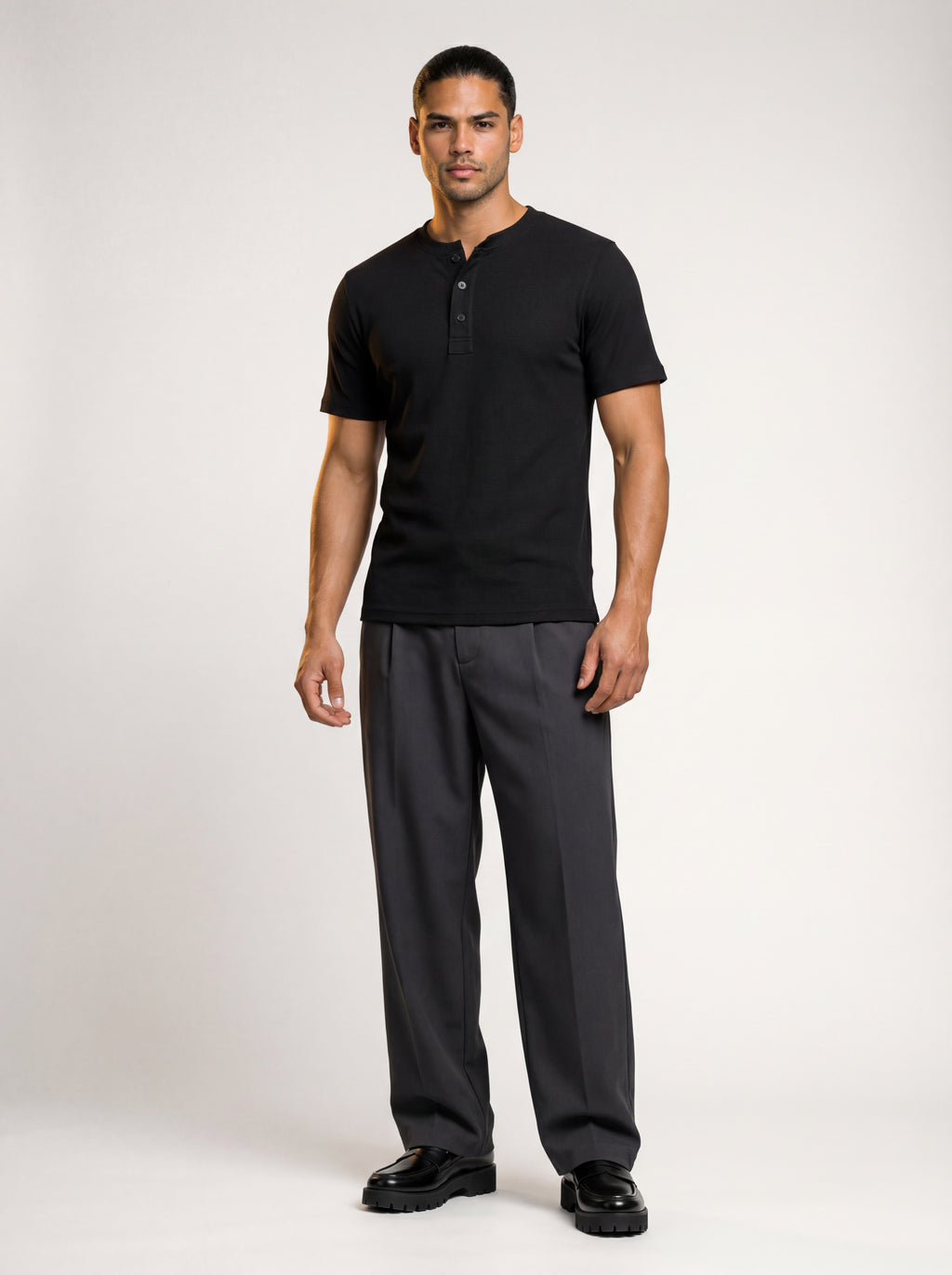 The Mercer Rib Henley (black)