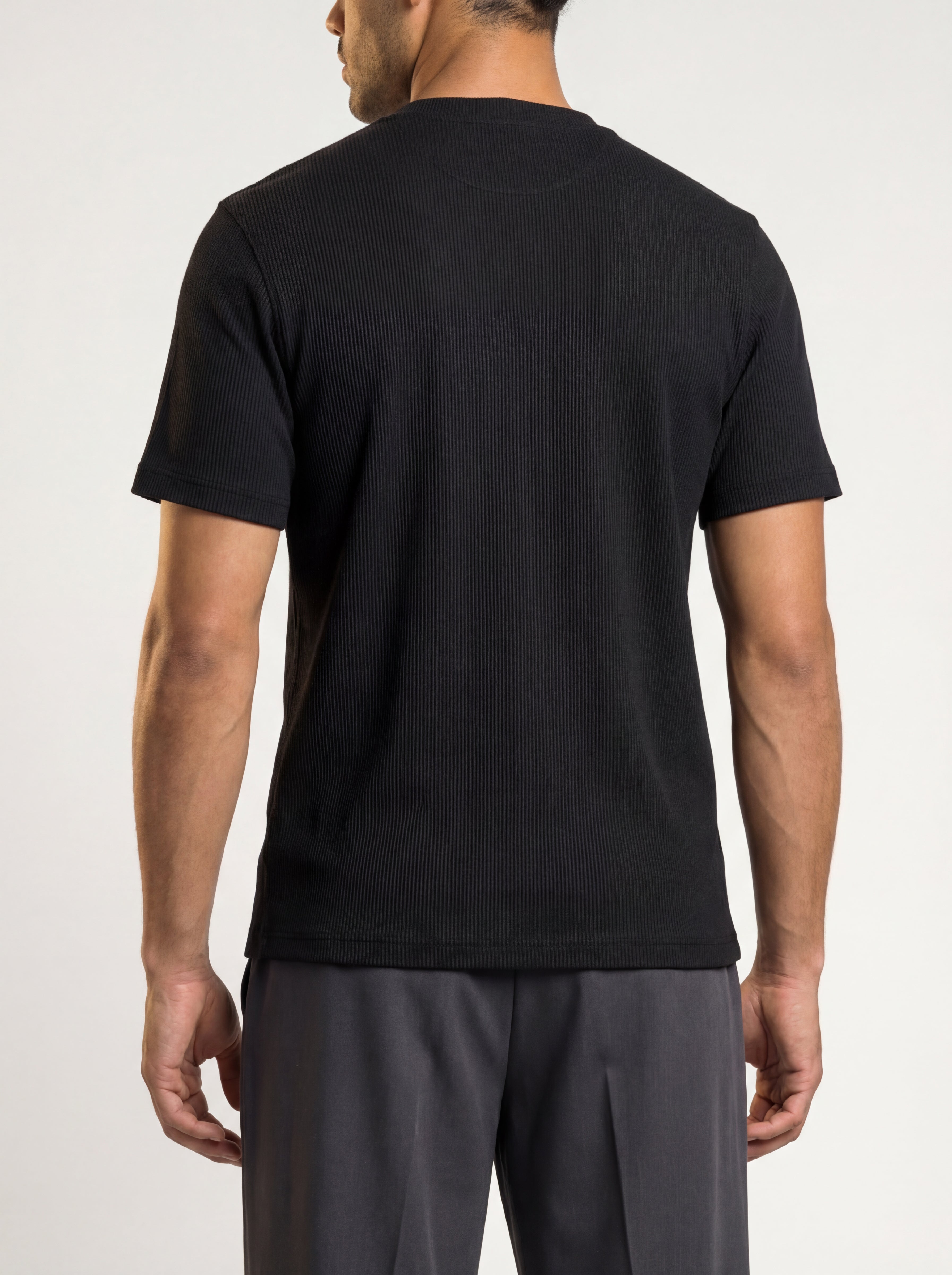 The Mercer Rib Henley (black)